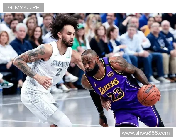 2018年11月1日独行侠与湖人激战回顾精彩瞬间与球员表现分析 2018年11月1日独行侠与湖人激战回顾精彩瞬间与球员表现分析