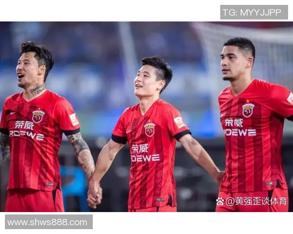 中超霸主沦为送分童子,上港为何不注重亚冠?一本吃亏的经济账 中超霸主沦为送分童子,上港为何不注重亚冠?一本吃亏的经济账